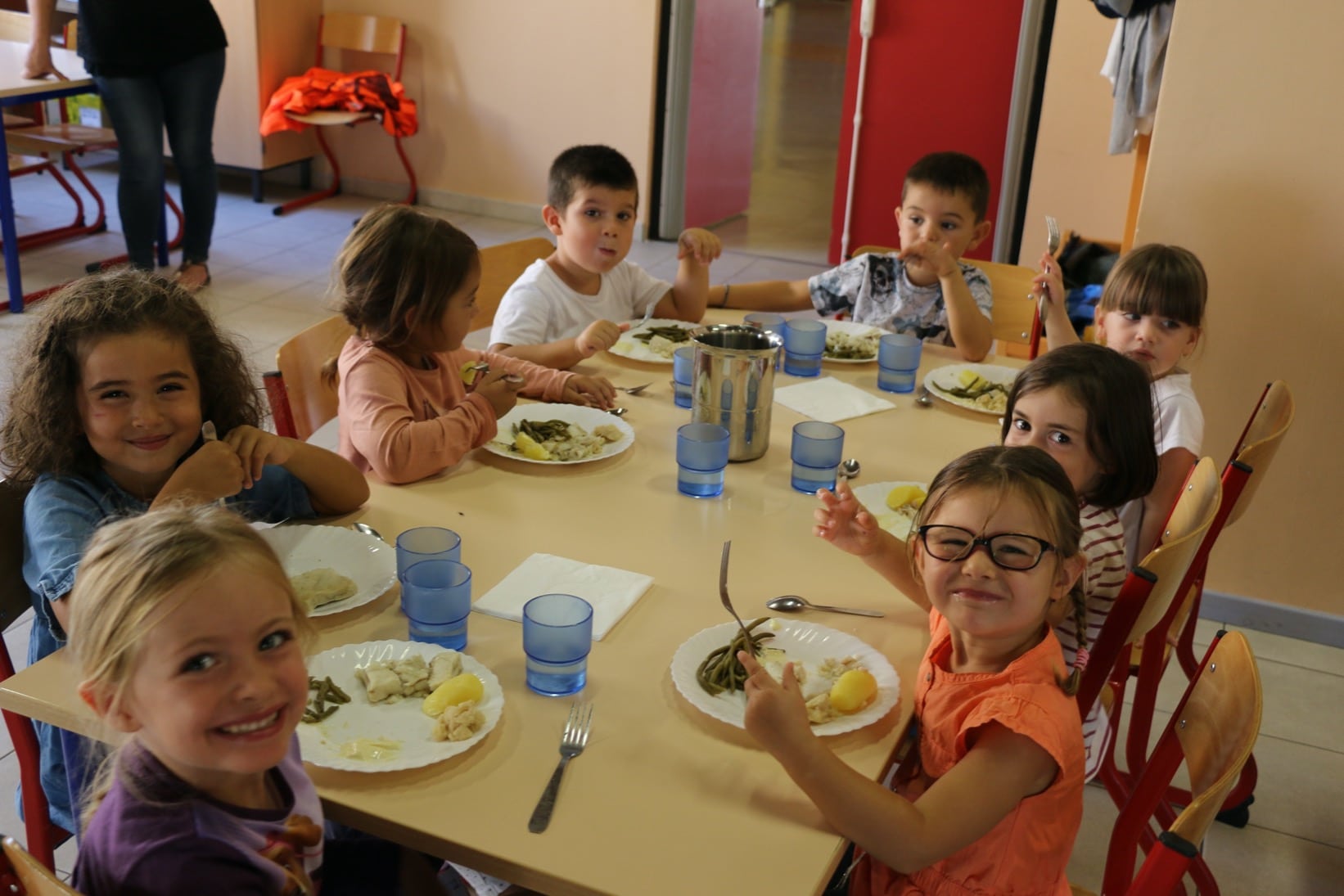 Gignac-la-nerthe-restauration-scolaire1