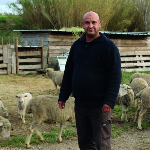 FERME LE WARAS